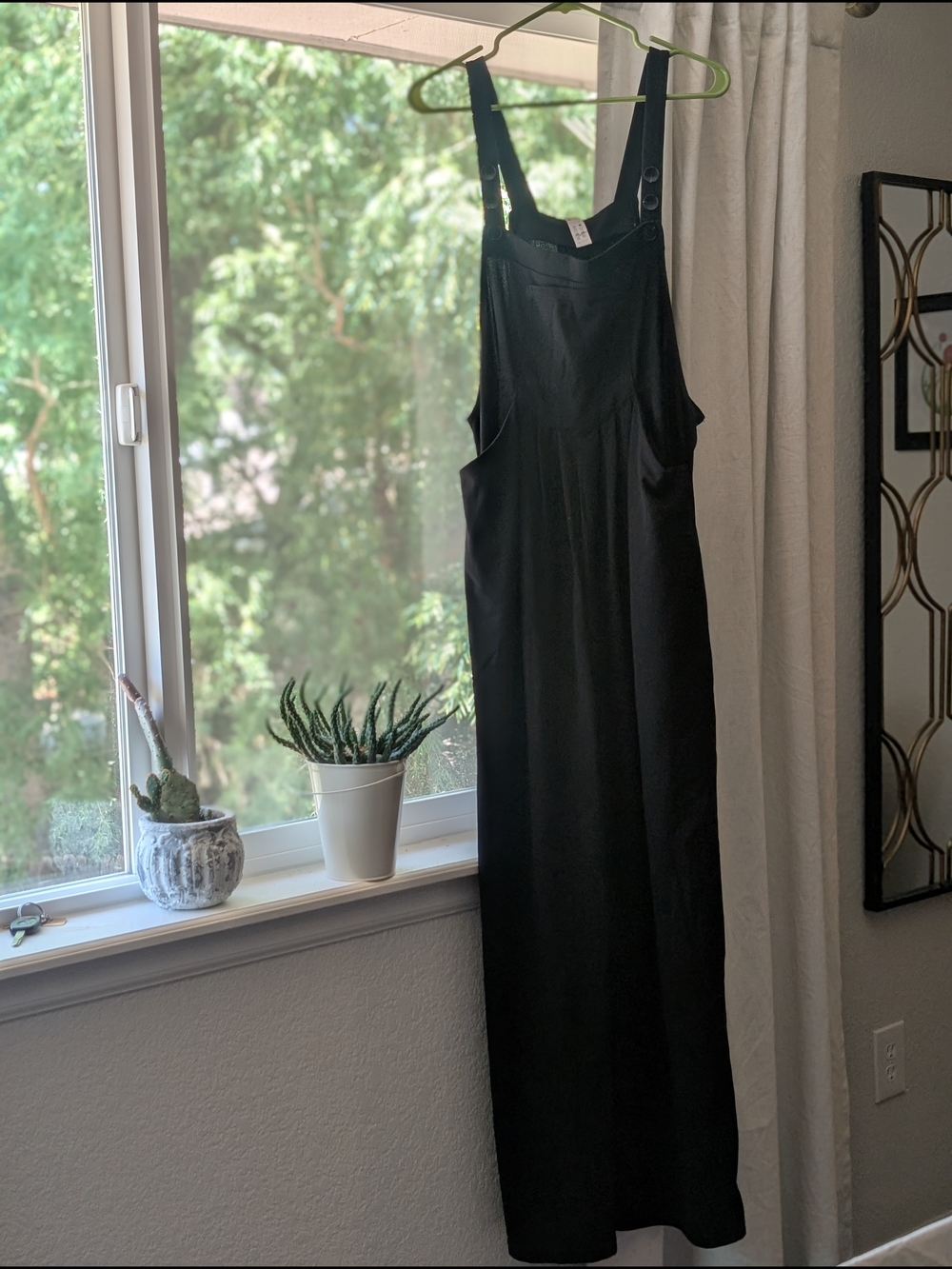 HALARA Black Sleeveless Jumpsuit Romper